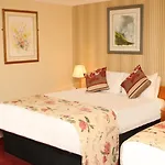 Castle Oaks House 4*