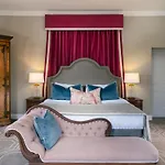 Hotel Castle Oaks House 4*