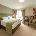 Castle Oaks House 4*