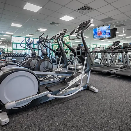 Castle Oaks House 4*