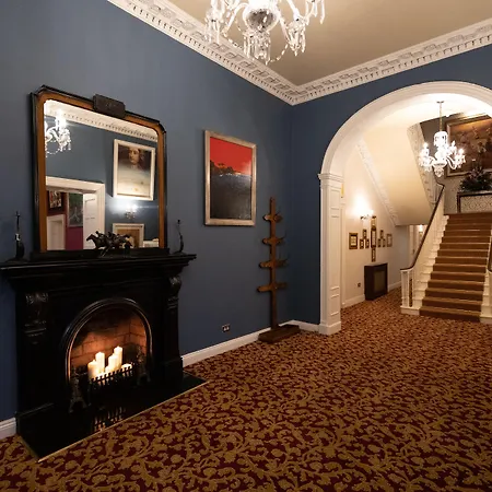 Otel Castle Oaks House