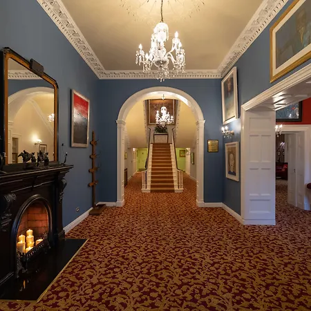 Castle Oaks House 4*