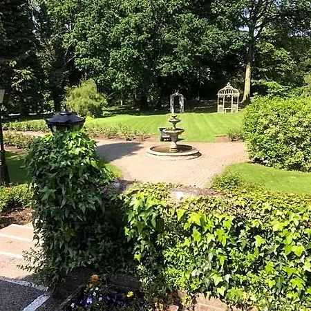 Castle Oaks House