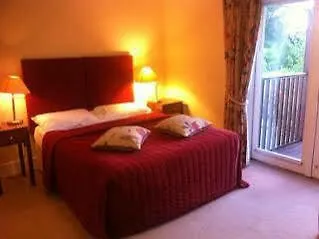 Otel Castle Oaks House