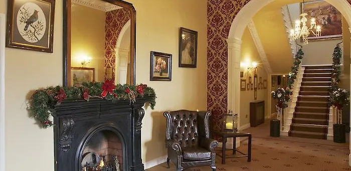 Castle Oaks House Hotel 4*