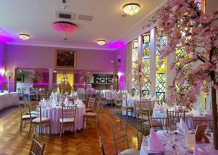 Castle Oaks House 4*