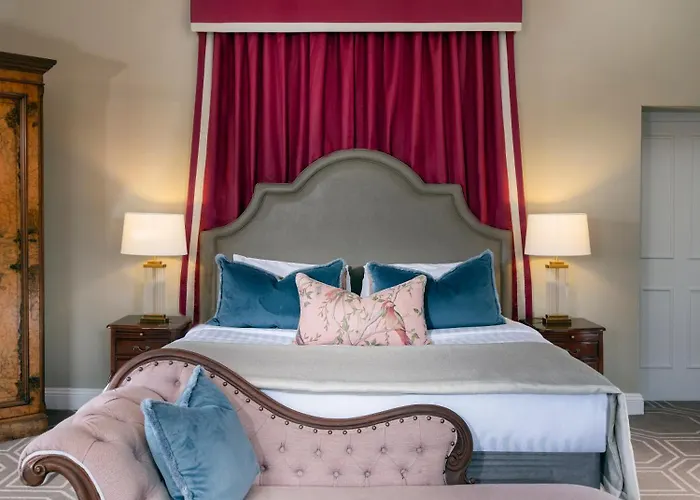 Hotel Castle Oaks House 4*