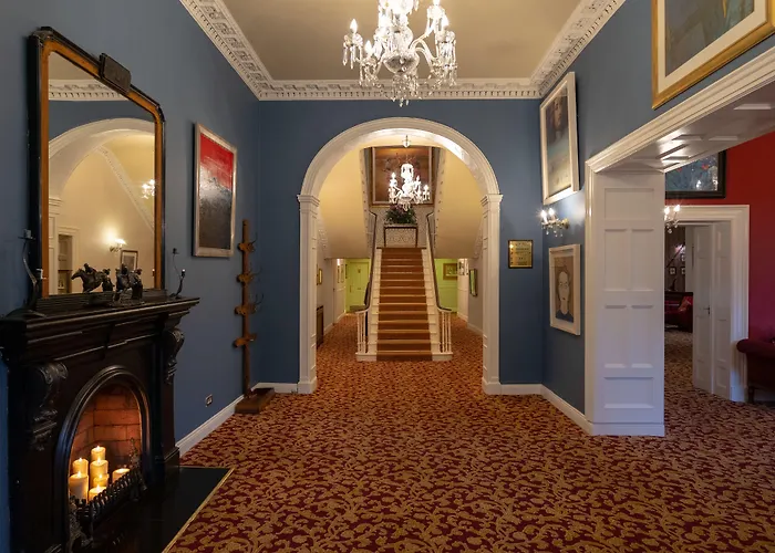 Castle Oaks House 4*