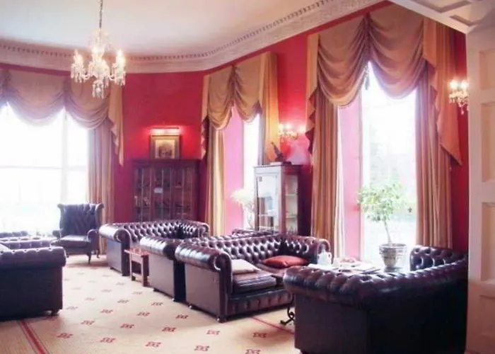 Hotel Castle Oaks House 4*