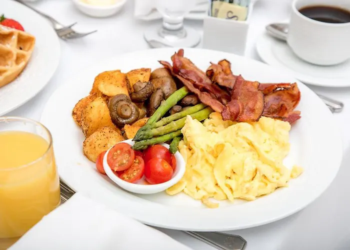 Hotel Castle Oaks House